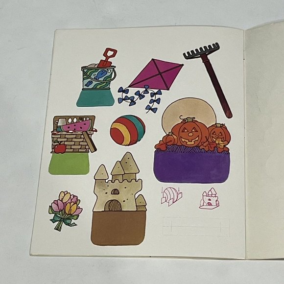 Vintage 1984 Golden Sesame Street Paper Doll Book Season Bert Ernie Prairie Dawn - Picture 16 of 16